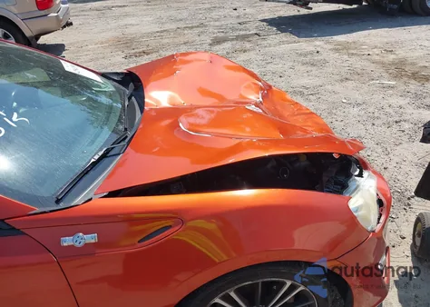 2016 Scion Fr-S z USA, uszkodzony, nr VIN JF1ZNAA10G8701483